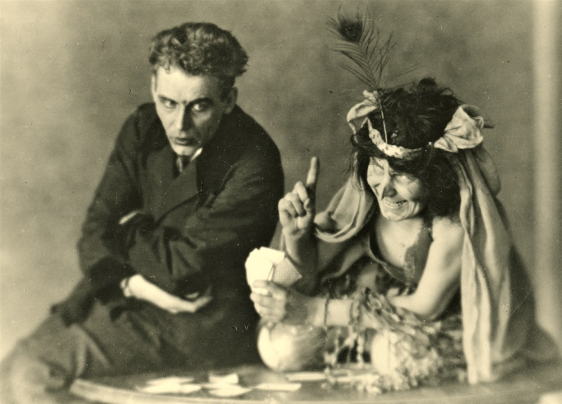File:531671 Noormees – Rudolf Abramov, Ennustaja – Anni Saariste. Hasencleveri  „Inimesed“.  Hommikteater, 1923.jpg